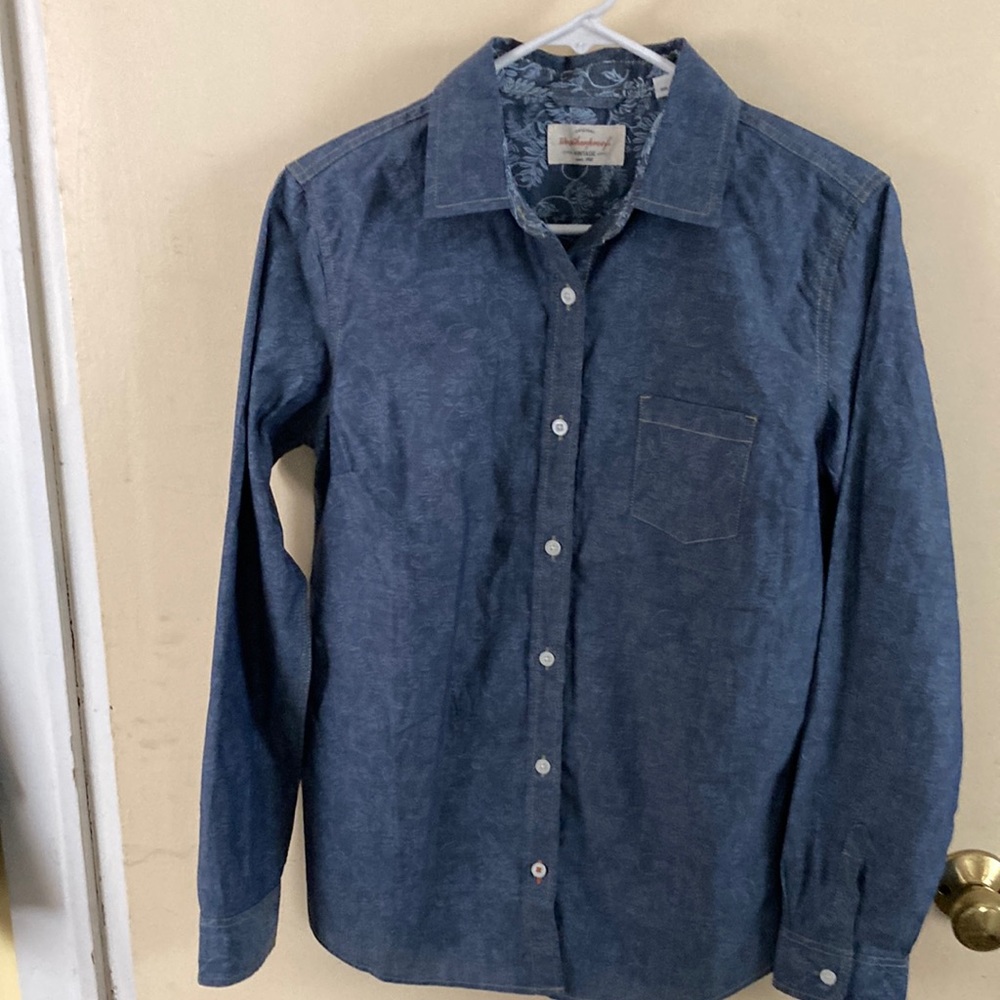 Weatherproof vintage size small cotton shirt